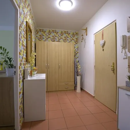 Camilla Apartment *